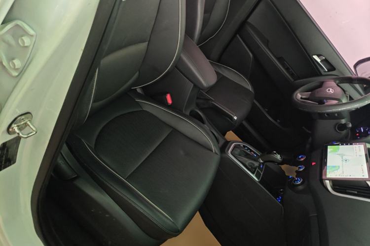 Used Hyundai ix25 2015 1.6L Automatic Two-Wheel Drive Smart GLS Trim Right Front Seat