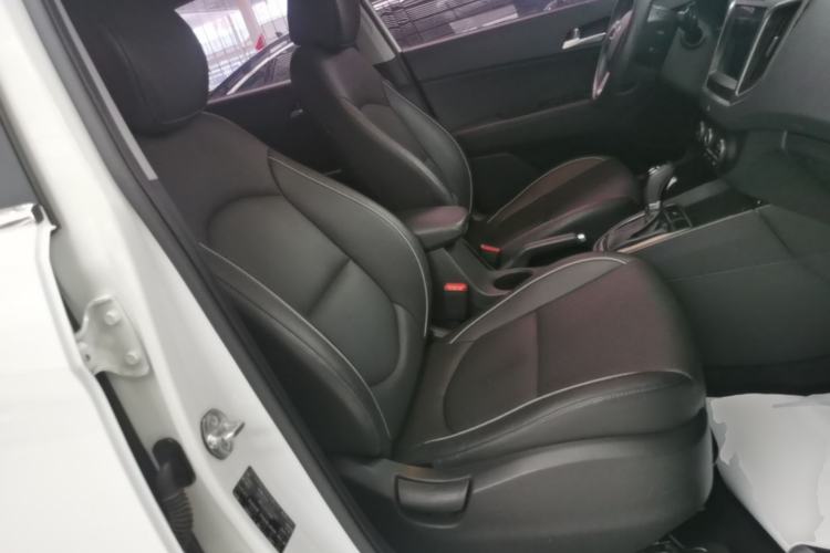 Used Hyundai ix25 2015 1.6L Automatic Two-Wheel Drive Smart GLS Trim Right Front Seat