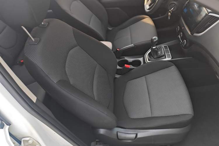Used Hyundai ix25 2015 1.6L Manual Two-Wheel Drive Fashionable GS Model Right Front Seat