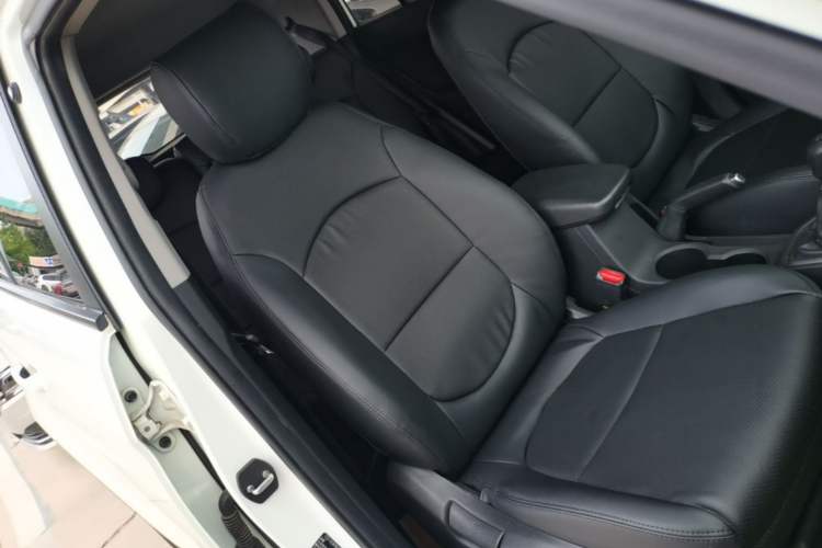 Used Hyundai ix25 2015 1.6L Manual Two-Wheel Drive Fashionable GS Model Right Front Seat
