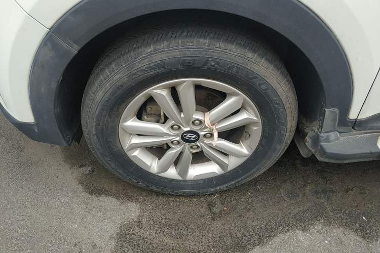 Used Hyundai ix25 2015 1.6L Manual Two-Wheel Drive Fashionable GS Model Right Front Wheel Hub