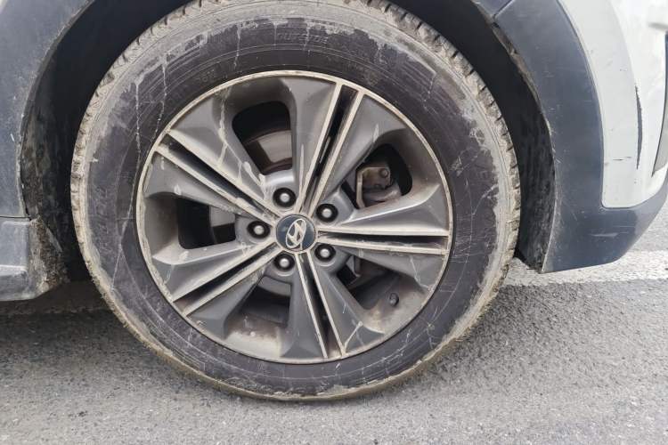 Used Hyundai ix25 2015 2.0L Automatic Two-Wheel Drive Intelligent GLS Right Front Wheel Hub