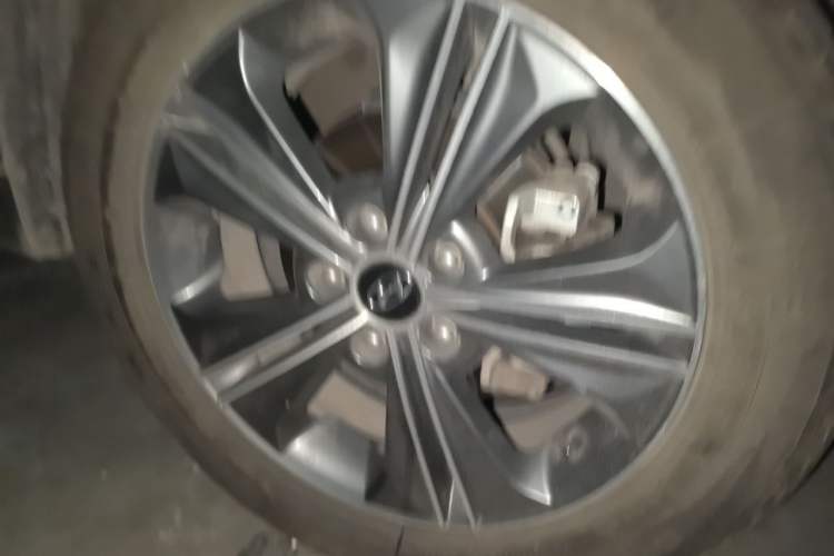 Used Hyundai ix25 2015 1.6L Automatic Two-Wheel Drive Smart GLS Trim Right Front Wheel Hub