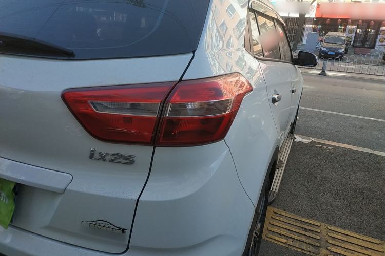Used Hyundai ix25 2015 1.6L Automatic Two-Wheel Drive Smart GLS Trim Right Rear Taillight