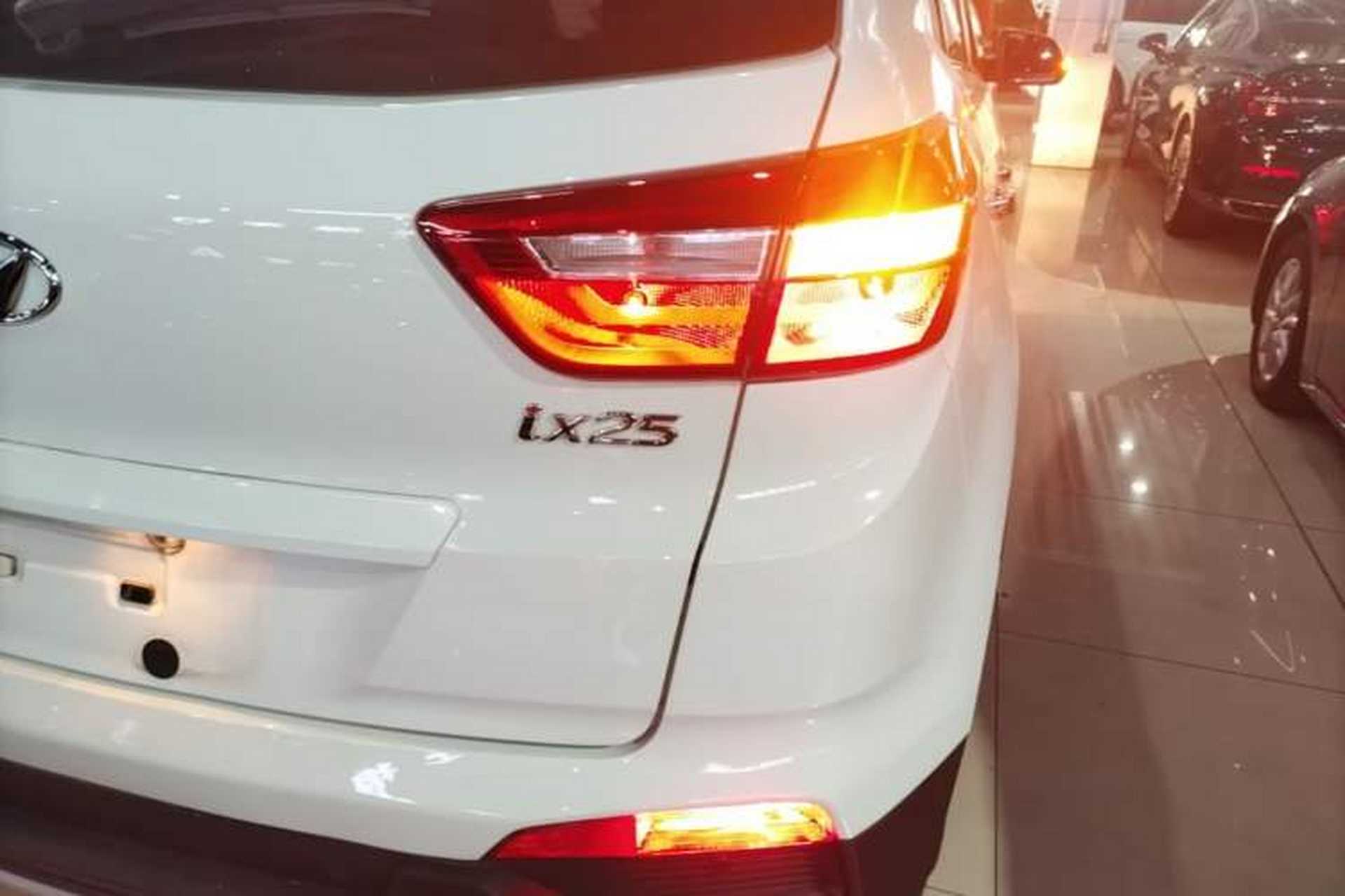 Used Hyundai ix25 2015 1.6L Automatic Two-Wheel Drive Smart GLS Trim Right Rear Taillight