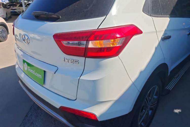 Used Hyundai ix25 2015 2.0L Automatic Two-Wheel Drive Intelligent GLS Right Rear Taillight