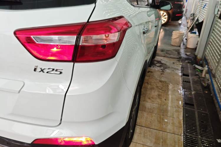 Used Hyundai ix25 2015 1.6L Automatic Two-Wheel Drive Smart GLS Trim Right Rear Taillight