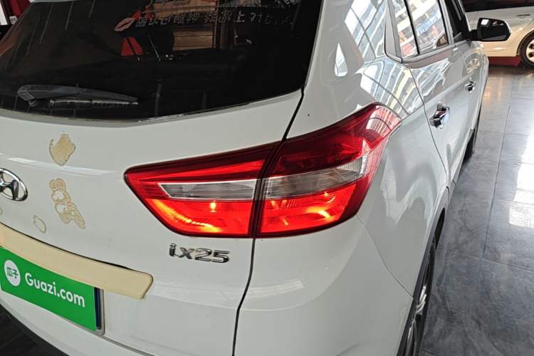 Used Hyundai ix25 2015 1.6L Automatic Two-Wheel Drive Smart GLS Trim Right Rear Taillight