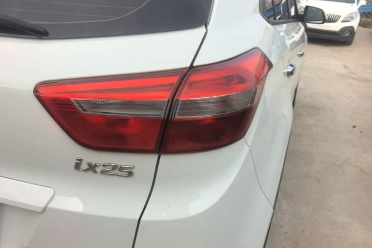 Used Hyundai ix25 2015 1.6L Automatic Two-Wheel Drive Smart GLS Trim Right Rear Taillight