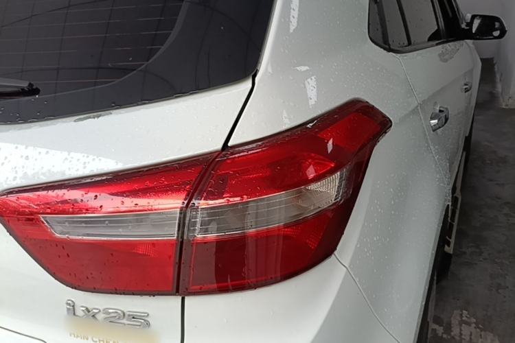 Used Hyundai ix25 2015 1.6L Automatic Two-Wheel Drive Smart GLS Trim Right Rear Taillight