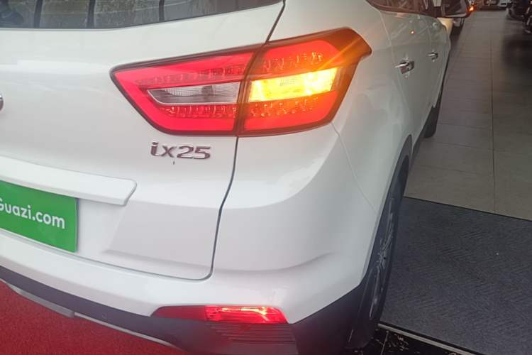 Used Hyundai ix25 2015 1.6L Automatic Two-Wheel-Drive Deluxe DLX Model Right Rear Taillight