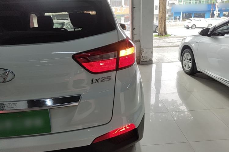 Used Hyundai ix25 2015 1.6L Automatic Two-Wheel Drive Smart GLS Trim Right Rear Taillight