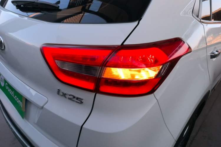 Used Hyundai ix25 2015 1.6L Automatic Two-Wheel-Drive Deluxe DLX Model Right Rear Taillight