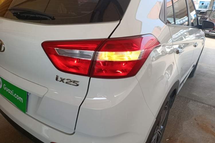 Used Hyundai ix25 2015 1.6L Automatic Two-Wheel Drive Smart GLS Trim Right Rear Taillight