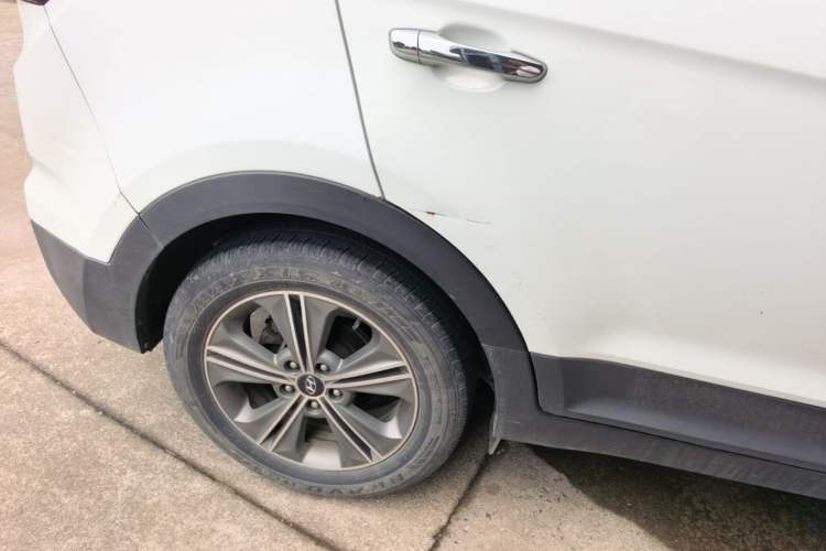 Used Hyundai ix25 2015 1.6L Automatic Two-Wheel Drive Smart GLS Trim Right Rear Wheel Hub