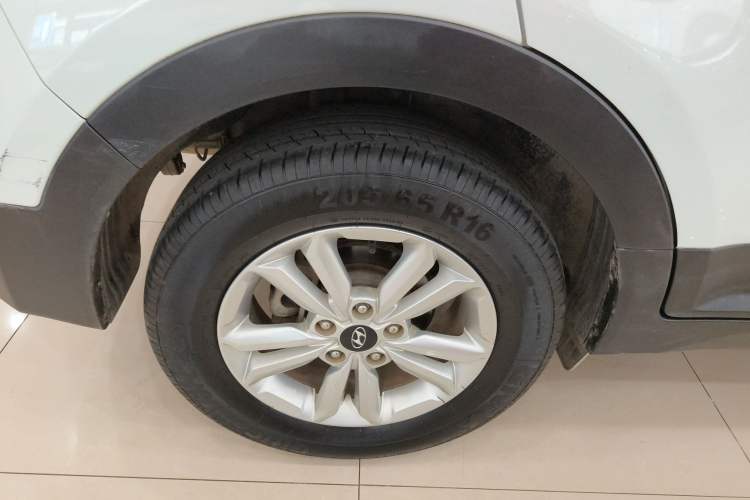 Used Hyundai ix25 2015 1.6L Automatic Two-Wheel Drive Fashionable GS Model Right Rear Wheel Hub