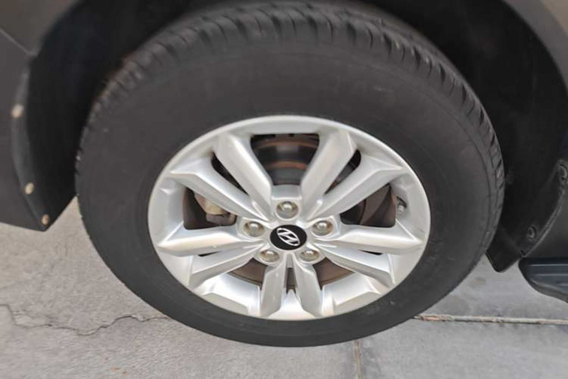 Used Hyundai ix25 2015 1.6L Manual Two-Wheel Drive Fashionable GS Model Right Rear Wheel Hub