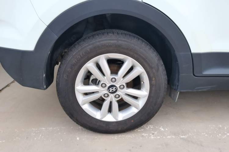 Used Hyundai ix25 2015 1.6L Manual Two-Wheel Drive Fashionable GS Model Right Rear Wheel Hub