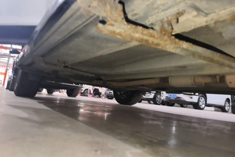 Used Hyundai ix25 2015 1.6L Automatic Two-Wheel-Drive Deluxe DLX Model Right Side Sill
