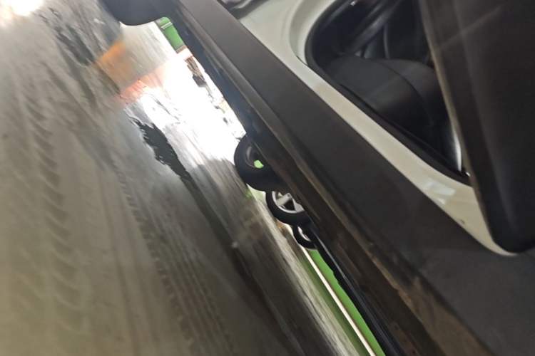 Used Hyundai ix25 2015 1.6L Automatic Two-Wheel Drive Smart GLS Trim Right Side Sill