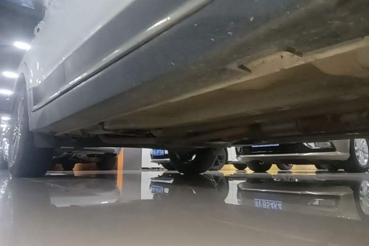 Used Hyundai ix25 2015 1.6L Automatic Two-Wheel-Drive Deluxe DLX Model Right Side Sill