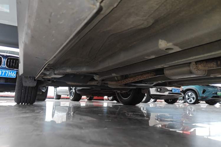 Used Hyundai ix25 2015 1.6L Automatic Two-Wheel Drive Smart GLS Trim Right Side Sill