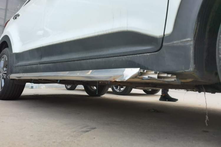 Used Hyundai ix25 2015 1.6L Automatic Two-Wheel Drive Smart GLS Trim Right Side Sill