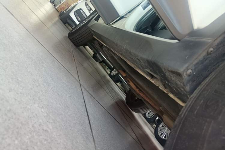 Used Hyundai ix25 2015 1.6L Automatic Two-Wheel Drive Smart GLS Trim Right Side Sill