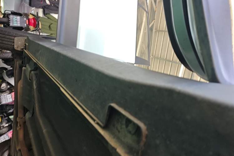 Used Hyundai ix25 2015 1.6L Automatic Two-Wheel Drive Smart GLS Trim Right Side Sill