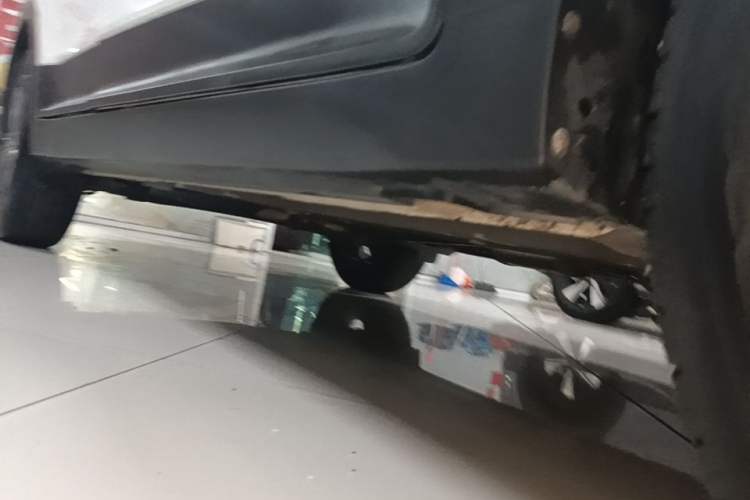 Used Hyundai ix25 2015 1.6L Automatic Two-Wheel-Drive Deluxe DLX Model Right Side Sill