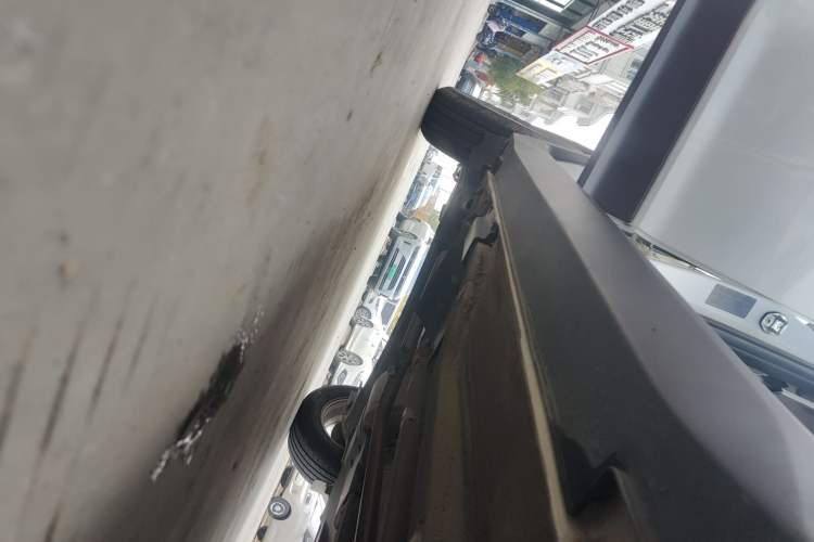 Used Hyundai ix25 2015 1.6L Manual Two-Wheel Drive Fashionable GS Model Right Side Sill