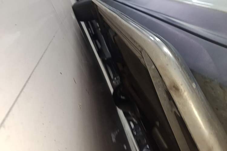 Used Hyundai ix25 2015 1.6L Automatic Two-Wheel Drive Smart GLS Trim Right Side Sill