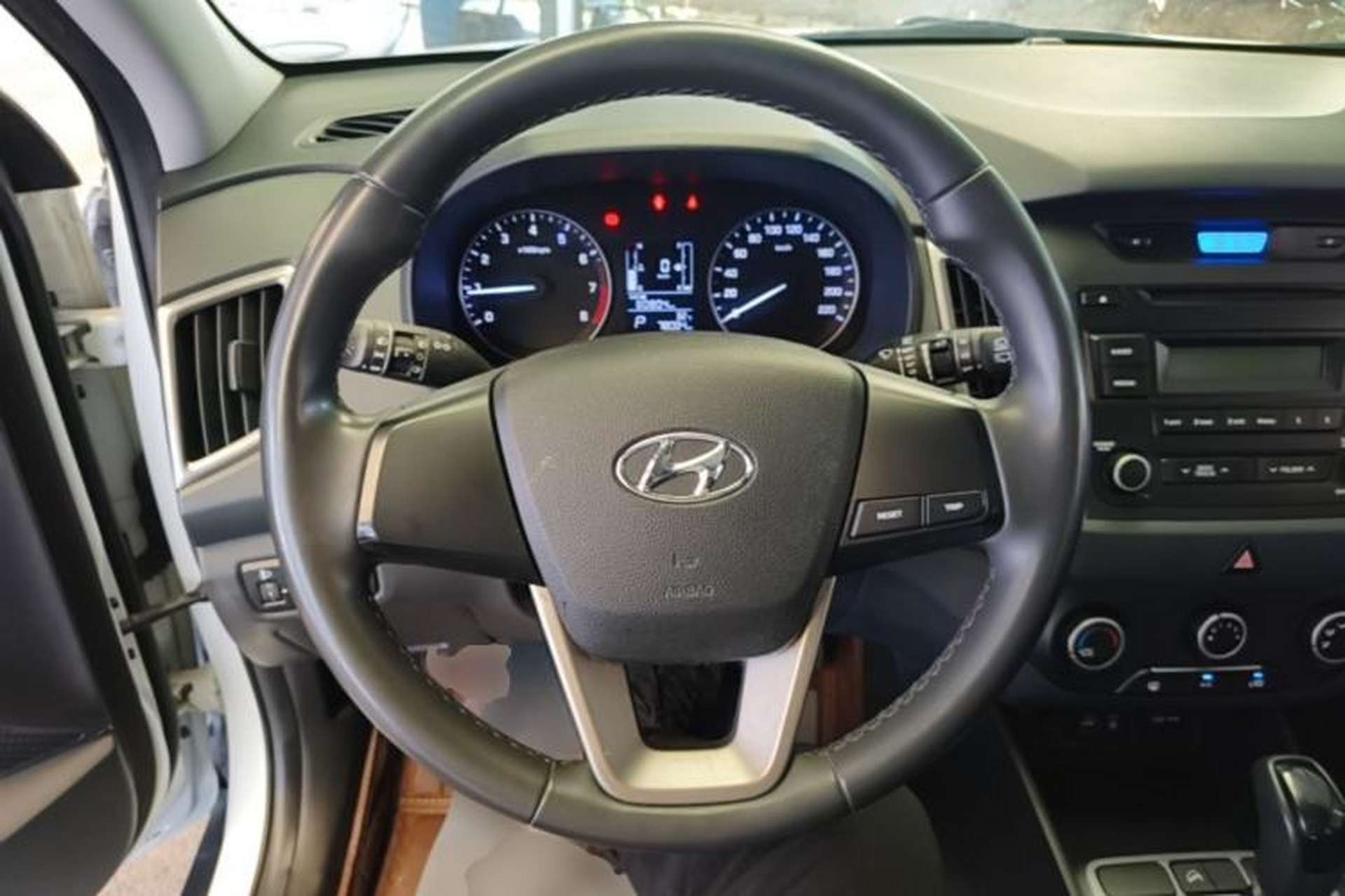 Used Hyundai ix25 2015 1.6L Automatic Two-Wheel Drive Smart GLS Trim Steering Wheel