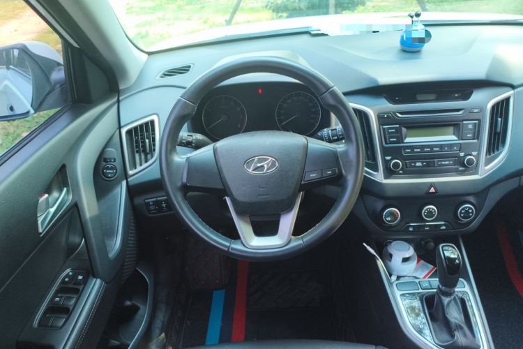 Used Hyundai ix25 2015 1.6L Automatic Two-Wheel Drive Smart GLS Trim Steering Wheel