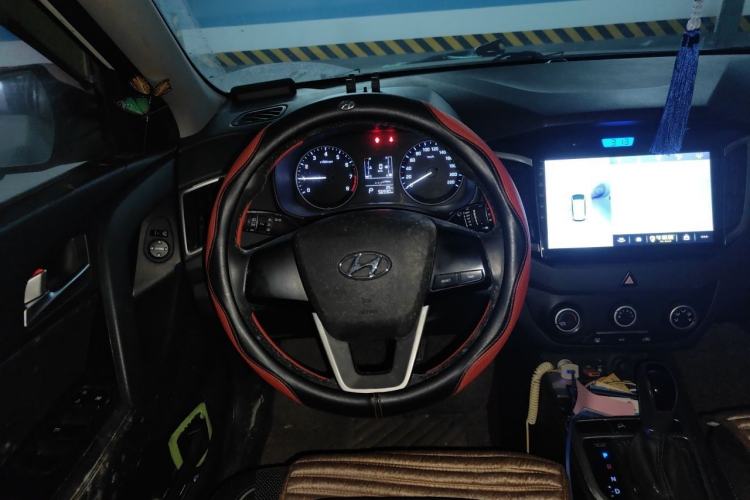 Used Hyundai ix25 2015 1.6L Automatic Two-Wheel Drive Smart GLS Trim Steering Wheel