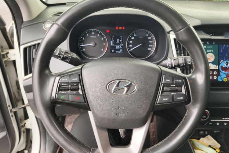 Used Hyundai ix25 2015 1.6L Automatic Two-Wheel-Drive Deluxe DLX Model Steering Wheel