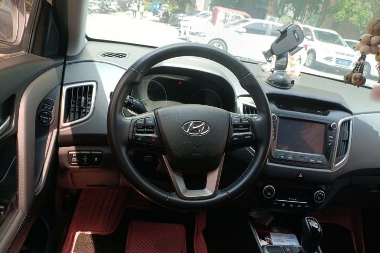 Used Hyundai ix25 2015 2.0L Automatic Two-Wheel Drive Intelligent GLS Steering Wheel