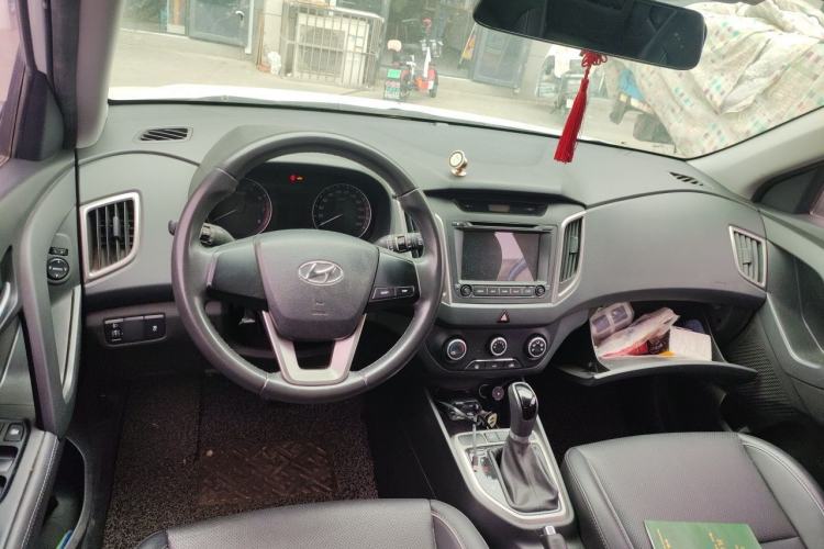 Used Hyundai ix25 2015 1.6L Automatic Two-Wheel Drive Smart GLS Trim Steering Wheel