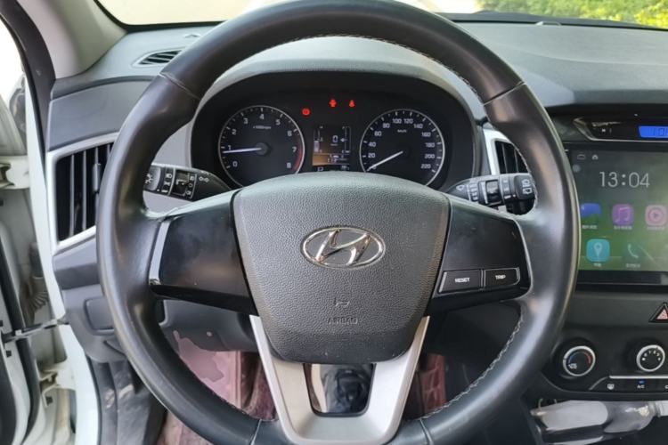Used Hyundai ix25 2015 1.6L Automatic Two-Wheel Drive Smart GLS Trim Steering Wheel
