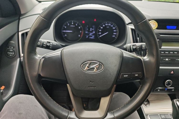 Used Hyundai ix25 2015 1.6L Automatic Two-Wheel Drive Smart GLS Trim Steering Wheel