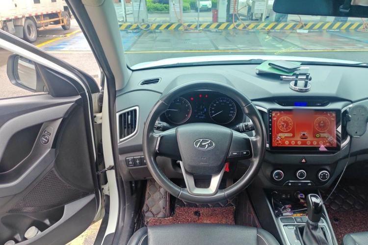 Used Hyundai ix25 2015 1.6L Automatic Two-Wheel Drive Smart GLS Trim Steering Wheel