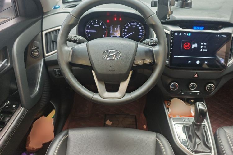 Used Hyundai ix25 2015 1.6L Automatic Two-Wheel Drive Smart GLS Trim Steering Wheel