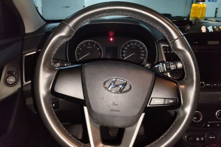 Used Hyundai ix25 2015 1.6L Automatic Two-Wheel Drive Smart GLS Trim Steering Wheel