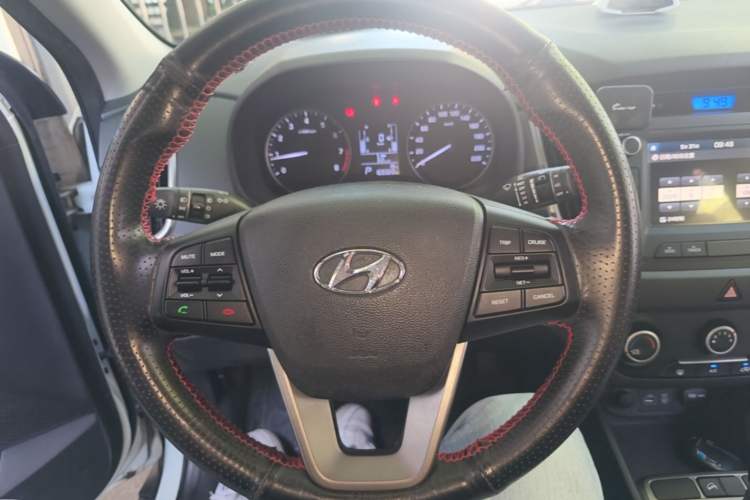Used Hyundai ix25 2015 1.6L Automatic Two-Wheel Drive Smart GLS Trim Steering Wheel
