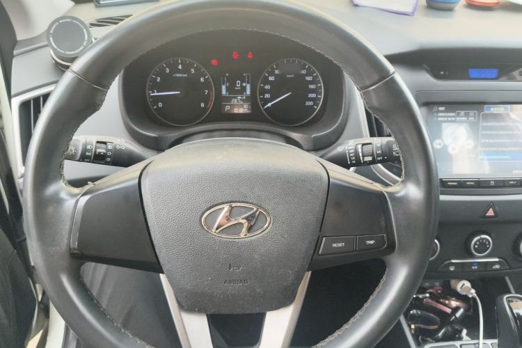 Used Hyundai ix25 2015 1.6L Automatic Two-Wheel Drive Smart GLS Trim Steering Wheel