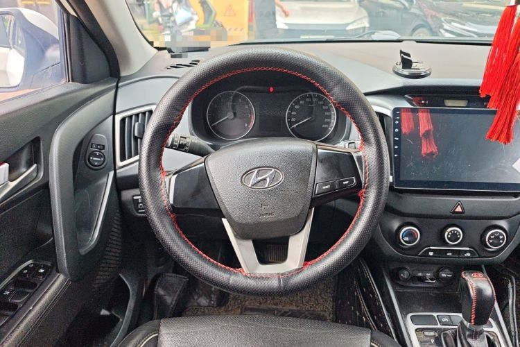 Used Hyundai ix25 2015 1.6L Automatic Two-Wheel Drive Smart GLS Trim Steering Wheel