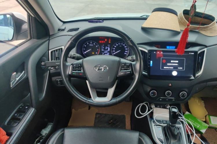 Used Hyundai ix25 2015 1.6L Automatic Two-Wheel Drive Smart GLS Trim Steering Wheel