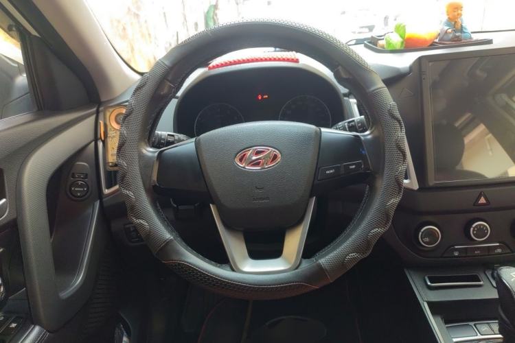 Used Hyundai ix25 2015 1.6L Automatic Two-Wheel Drive Smart GLS Trim Steering Wheel