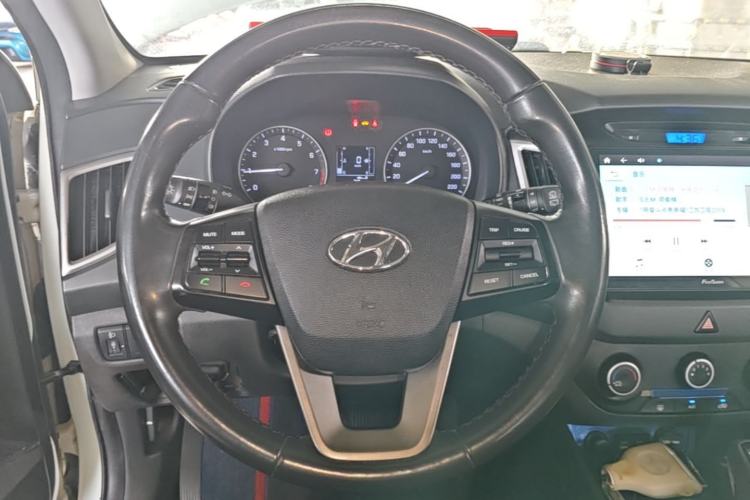Used Hyundai ix25 2015 1.6L Automatic Two-Wheel Drive Smart GLS Trim Steering Wheel