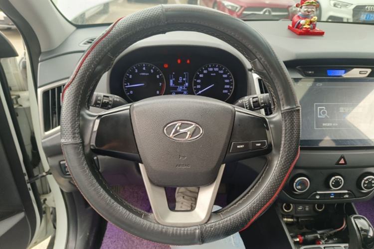 Used Hyundai ix25 2015 1.6L Automatic Two-Wheel Drive Smart GLS Trim Steering Wheel